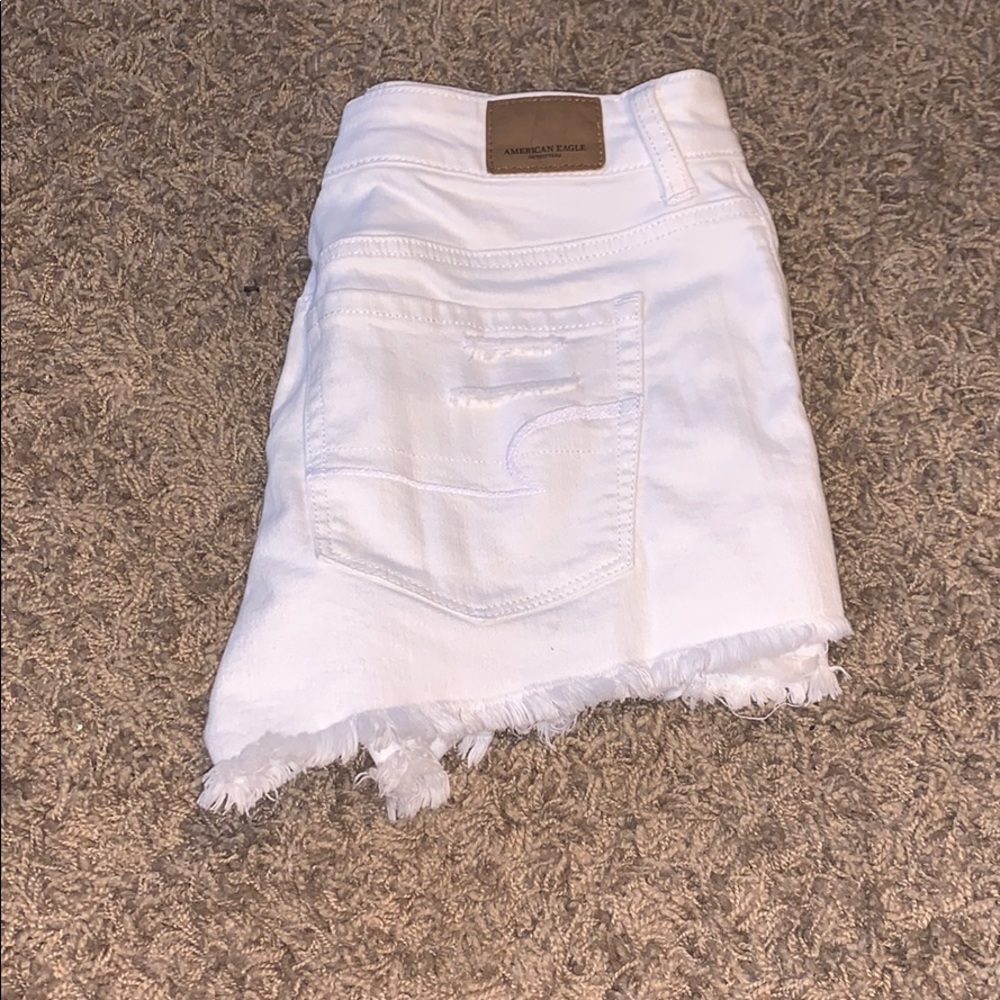 American eagle white shorts